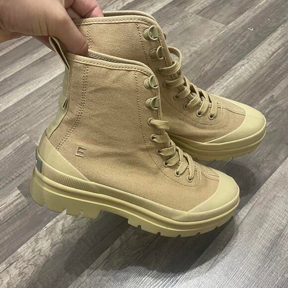 Everlane The Canvas Utility Boot – Khaki (Women’s Size 7) - Picture 2 of 8